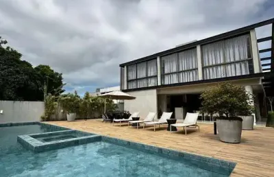 Casa de alto padrão porteira fechada em condomínio fechado aldebaram