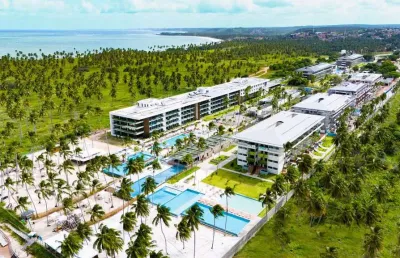 O paraíso lhe espera no complexo mais desejado a beira mar no ipioca beach