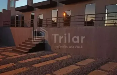 Lindo sobrado residencial em condomínio em jacareí!
