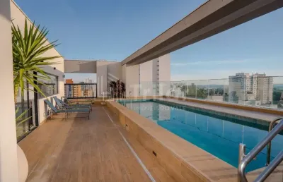 Charmoso e aconchegante apartamento com varanda gourmet de 2 dormitórios com suíte e lazer