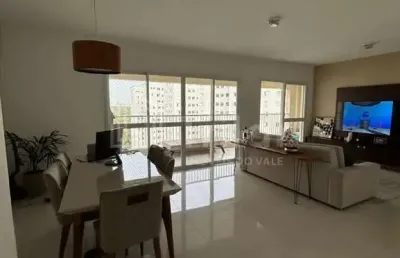 Apartamento em condomínio clube com 3 suítes e 3 vagas de garagem e lazer completo.