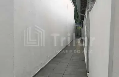Oportunidade - locação 4 salas para pequeno negócio com espaço coberto, para produção e/ou estocagem.