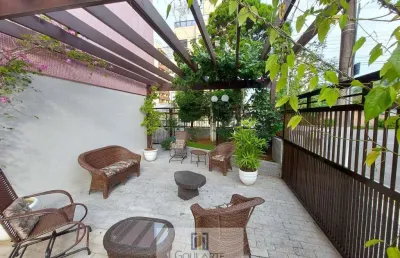 Cobertura penthouse  com 2 suítes e área gourmet na praia do tombo-guarujá/sp.