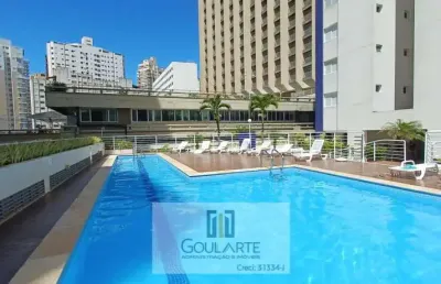 Apartamento alto padrão com sacada envidraçada vista parcial mar, 2 dormitórios sendo 1 suíte, lazer no condomínio - astúrias-guarujá/sp.