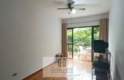 Apartamento padrão com 3 dormitórios sendo 1 suíte e 1 reversível na praia da enseada-guarujá/sp