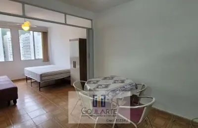 Apartamento com 2 dormitórios, á menos de 200 metros do mar - pitangueiras-guarujá/sp.