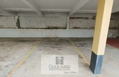 Garagem externa em condomínio á 20 metros da praia da pitangueiras-guarujá/sp.