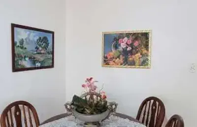 Apartamento com 2 suítes, á menos de 150 metros do mar - pitangueiras-guarujá/sp.