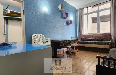 Apartamento à menos de 100 metros do mar, 1 suíte, na praia das pitangueiras-guarujá/sp