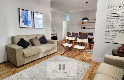 Apartamento reformado com acesso a sacada, 3 dormitórios + 1 dormitório de serviço, na praia da pitangueiras-guarujá/sp.