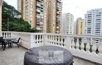 Cobertura penthouse com 4 dormitórios climatizadas sendo 1 suíte, acesso a sacada com vista parcial do mar, fundos com cozinha gourmet e piscina privativa, na praia das pitangueiras - guarujá/sp.