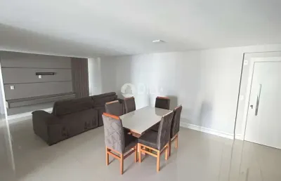 Apartamento semi mobiliado com 3 suítes e 3 vagas!, meia praia, itapema - sc