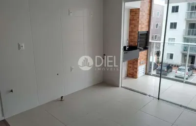 Um belo apto com 2 dormitórios e 1 vaga no perequê, pereque, porto belo - sc