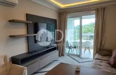 Um belo apto mobiliado para você morar!, quatro ilhas, bombinhas - sc