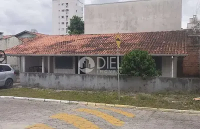 Casa com terreno na meia praia 252m², meia praia, itapema - sc