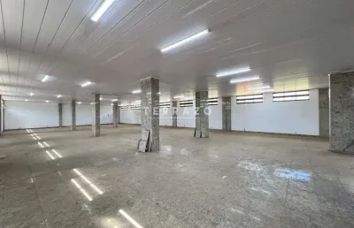 Ponto comercial para alugar na Estrada Doutor Rogério de Moura Estevão, Albuquerque, Teresópolis
