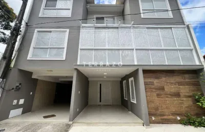 Casa em condomínio triplex com 4 quartos e 1 suíte - alto - teresópolis/rj