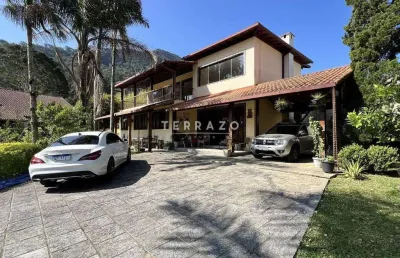 Casa à venda, 6 quartos, 3 suítes, 2 vagas, comary - teresópolis/rj