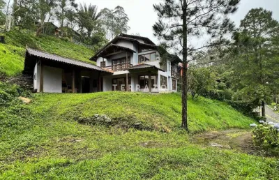 Casa em condomínio à venda, 4 quartos, 3 suítes, 2 vagas, carlos guinle - teresópolis/rj