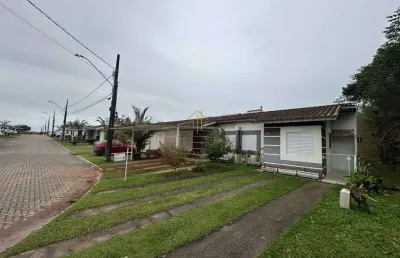 Casa exclusiva de esquina com 2 dormitórios no condomínio terra nova