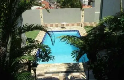 Casa com 6 quartos à venda na Rua Floresta, 223, Vila Santista, Atibaia