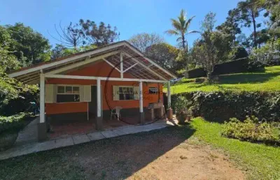 Chácara à venda em piracaia-sp, bairro batatuba: 3 quartos, 1 suíte, 1 sala, 3 banheiros, 6 vagas de garagem, 160m²!