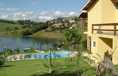 Chácara pé na água em condomínio na represa de piracaia – 4 dorms