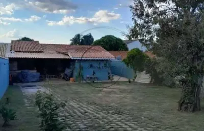 Casa à venda em atibaia-sp: 2 quartos, 1 suíte, 1 sala, 2 banheiros, 4 vagas de garagem, 140m² - jardim dos pinheiros!