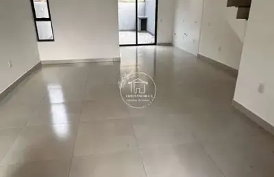 Casa com 3 quartos à venda na Serraria, São José 
