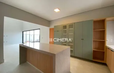 Casa à venda no alphaville nova esplanada localizada na cidade de votorantim/sp