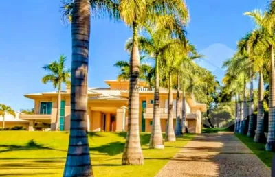 Casa de luxo em condomínio: 5 quartos, 5 suítes, 4 salas, 8 banheiros, 10 vagas, 1.293,62 m² em jaguariúna-sp