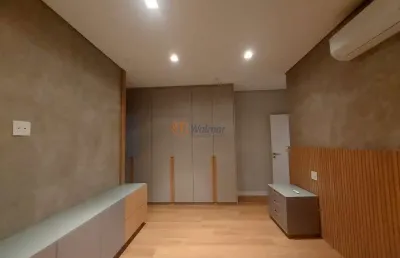 Casa em condomínio de luxo em alphaville dom pedro 2, campinas-sp: 3 quartos, 3 suítes, 3 salas, 5 banheiros, 4 vagas, 230m².