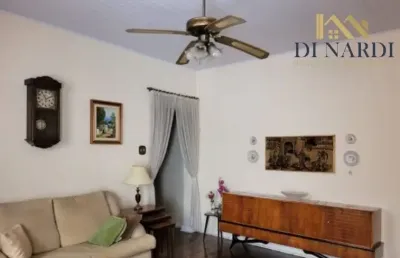 Imperdível, casa térrea em bairro nobre da capital e com precinho imperdível