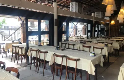 Ponto comercial com 1 sala para alugar no Manaíra, João Pessoa 