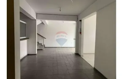 Prédio comercial no centro de bragança paulista na principal avenida pires pimentel