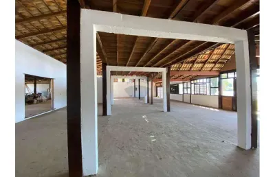 Espaço comercial em frente a rodovia capitão bardoino
