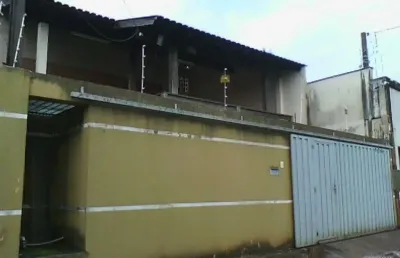 Casa com 2 quartos à venda na rua general tasso fragoso, bancários, londrina por r$ 510.000