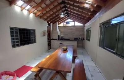 Casa com 3 quartos à venda na rua josé colli, cafezal, londrina por r$ 550.000