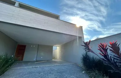 Casa com 4 quartos à venda no santo antônio, joinville , 193 m2 por r$ 980.000