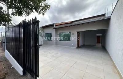 Casa com 3 quartos à venda na rua augusta consolin vidote, 93, jardim planalto, londrina por r$ 449.900