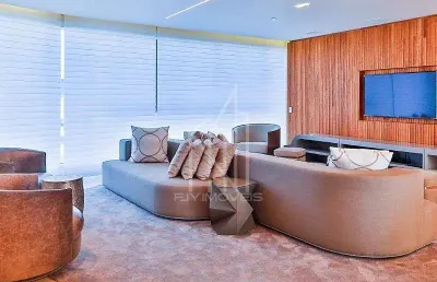 Apartamento decorado  no edifício yachthouse em balneário camboriú