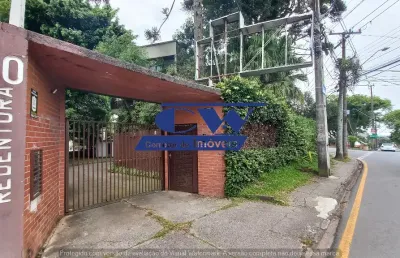 Casa comercial com 11 salas para alugar na Rua Izabel a Redentora, 720  E  72, Silveira da Motta, São José dos Pinhais