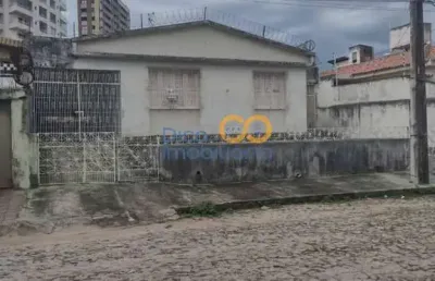 Casa para vender com 3 quartos 2 suítes no bairro são joão do tauape em fortaleza