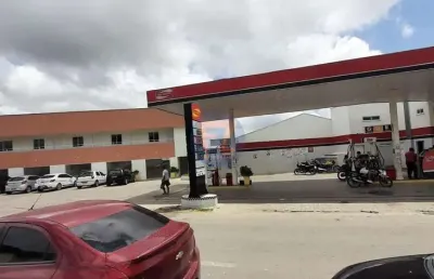 Sala comercial com 1 sala para alugar no barrocão, itaitinga , 24 m2 por r$ 700