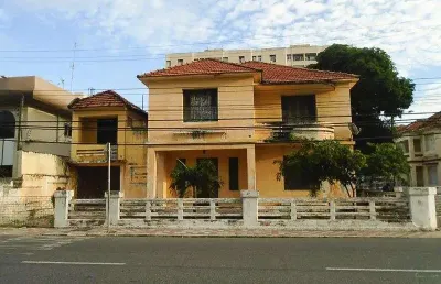 Casa com 6 quartos para alugar no jacarecanga, fortaleza , 266 m2 por r$ 1.400