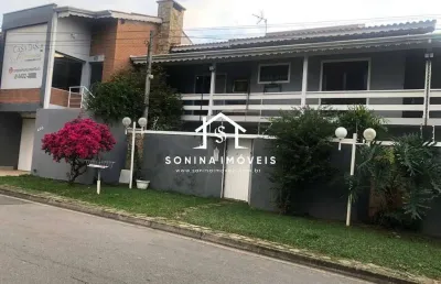 Venda -  2 imóveis -  casa c/3 quartos + anexo com. prox/ lucas