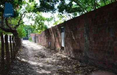 Terreno à venda na Travessa Alice Guimarães, Lagoa Redonda, Fortaleza