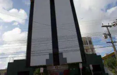 Edifício comercial na aldeota com infraestrutura completa e design inovador,.