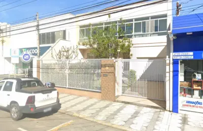 Casa comercial com 12 salas para alugar na Rua Santana, Centro, Mogi das Cruzes