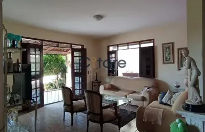 Casa com 4 quartos à venda na magistrado raul de souza girão, 210, cambeba, fortaleza por r$ 1.350.000